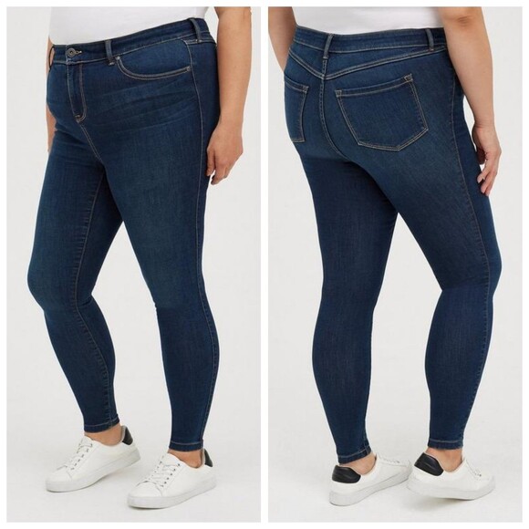 Torrid NWT Size 26S MidFit Super Soft Skinny Leg Jeans - Picture 1 of 7